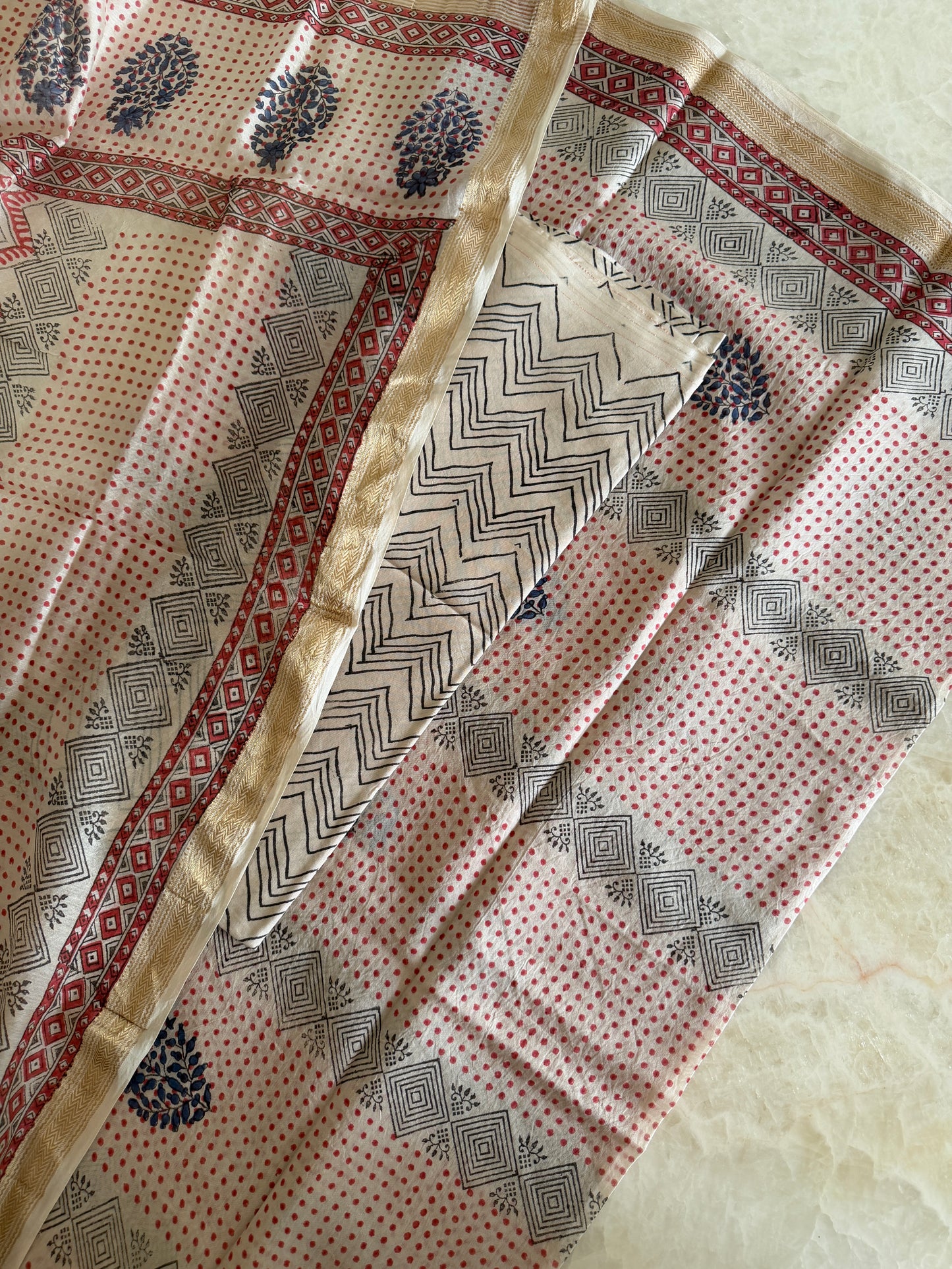 Premium Maheshwari Suit Set