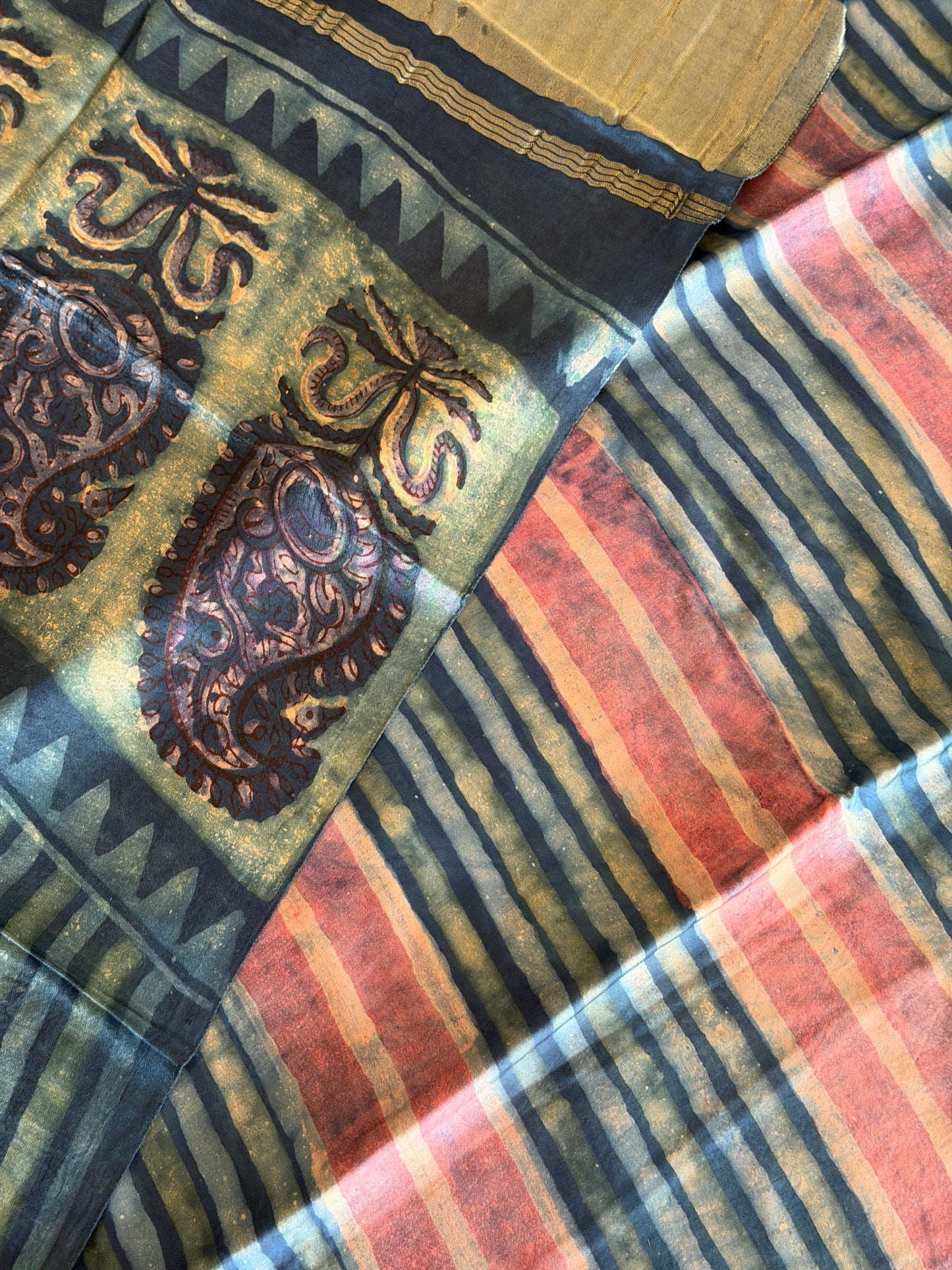Tissue Modal Silk Suit Set with Nashpal Print